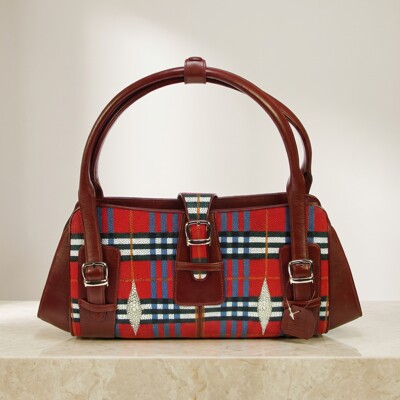 Kabelka z rejnočí kůže- tartan luxe červená